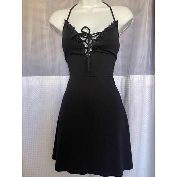 Divided Lace Up Tank Dress - Picture 2 of 4